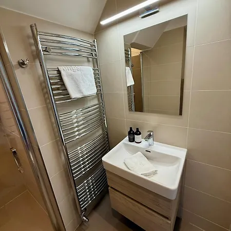 Family Hanspaulka וילה פראג